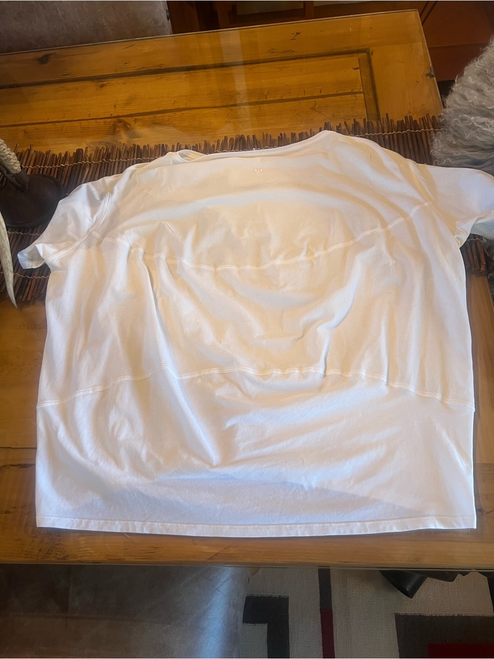 Lululemon Back in Action Short Sleeve Shirt Sz 10 - Picture 8 of 10